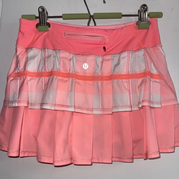 Lululemon Run: Pace Setter Skirt size 4 - Picture 9 of 12